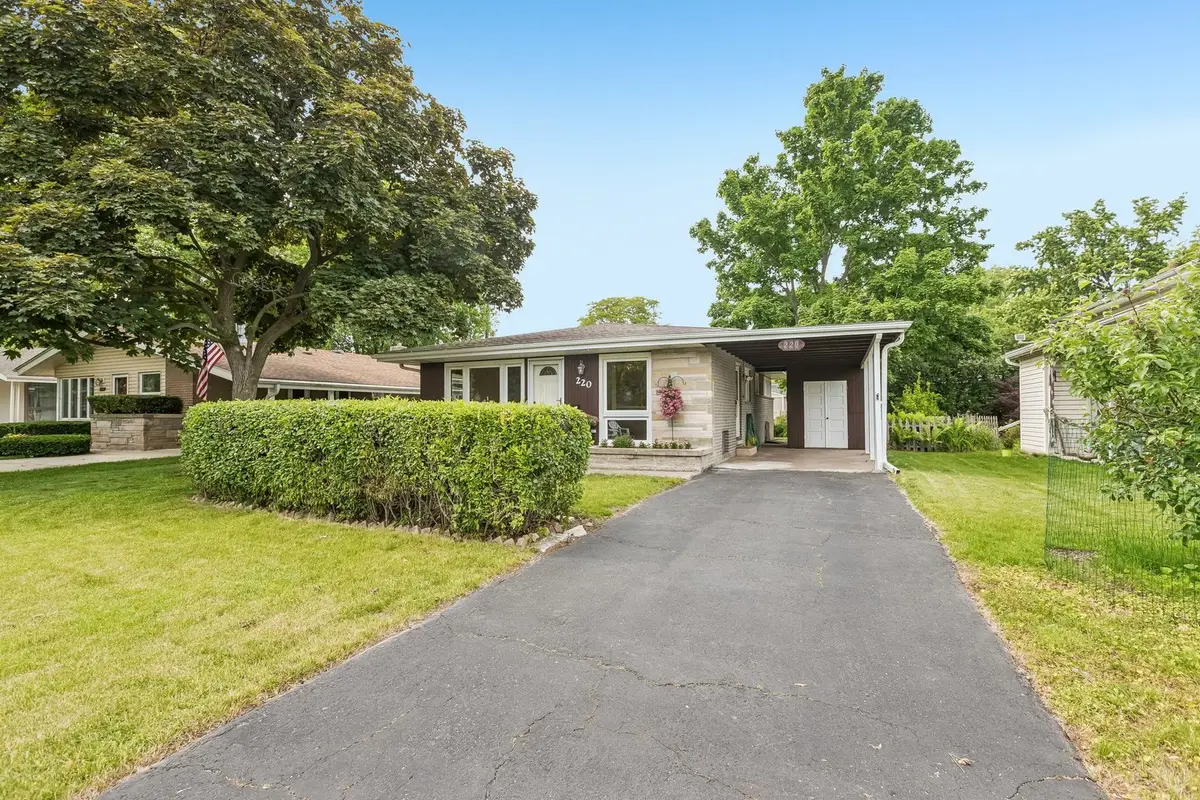 220 Voltz Road, Northbrook, IL 60062 - #1