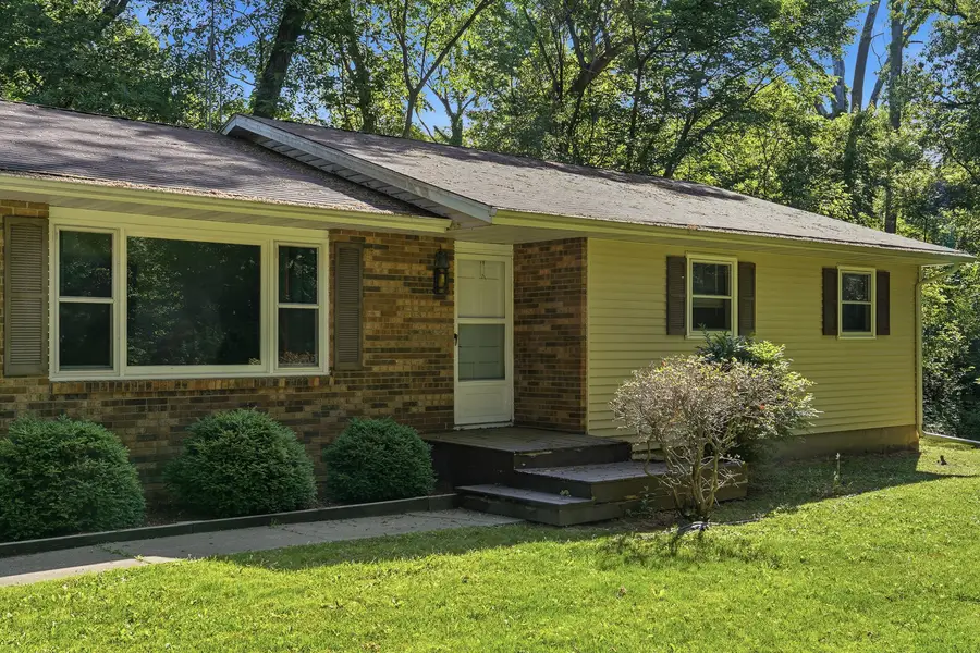7261 S Ridge Road, Dixon, IL 61021 - #3