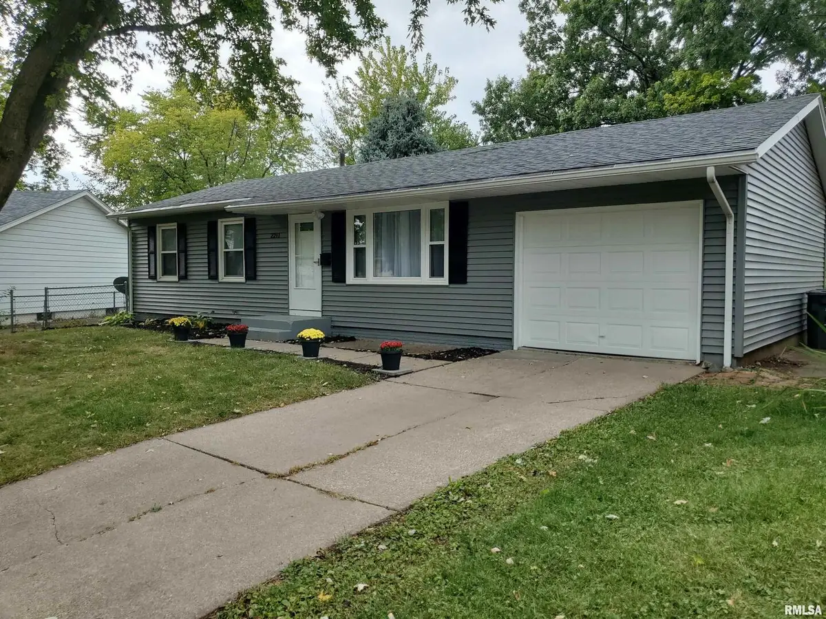 2211 Waveland Drive, Bettendorf, IA 52722 - #1
