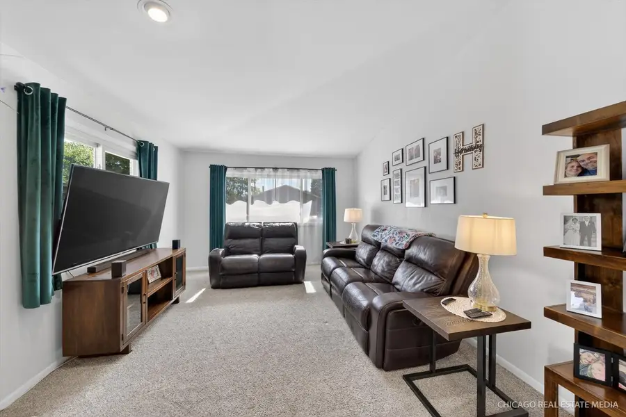 188 Paramount Drive, Wood Dale, IL 60191 - #3