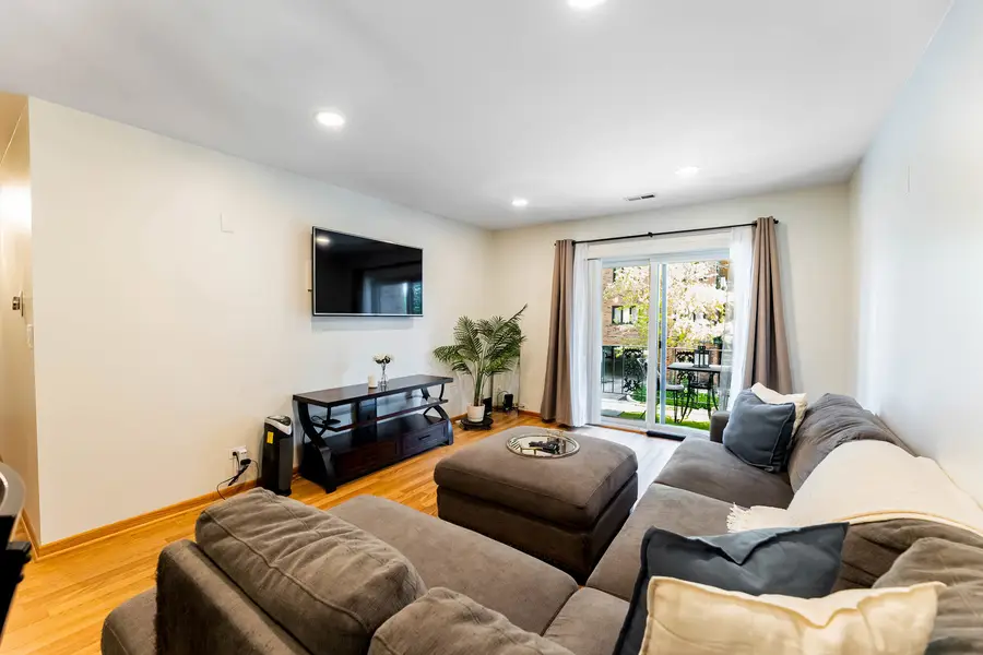 9332 Landings Lane #203D, Des Plaines, IL 60016 - #3
