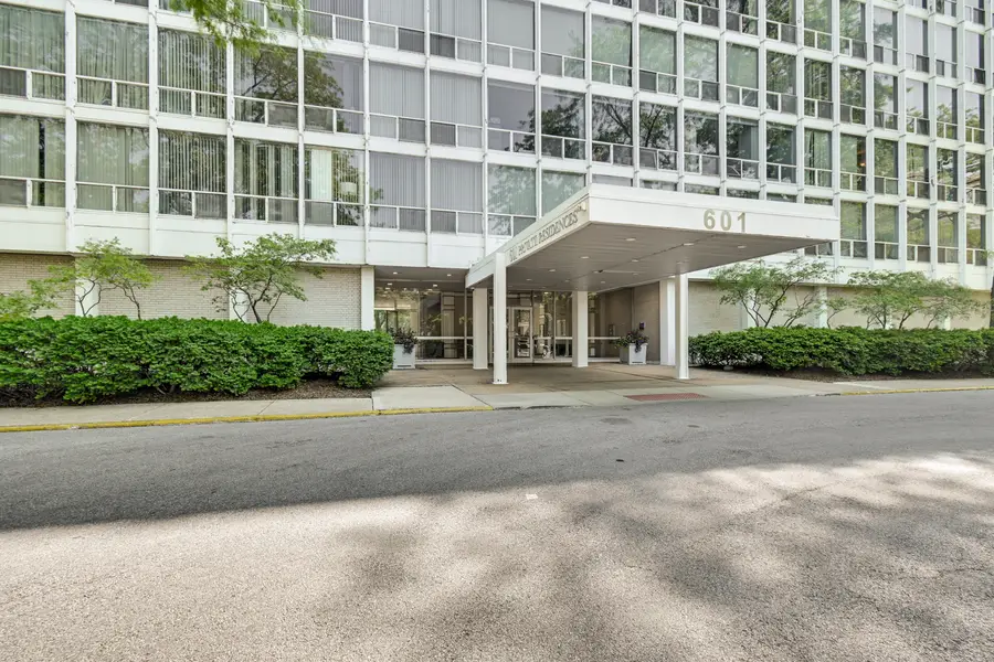 601 E 32nd Street #403, Chicago, IL 60616 - #2
