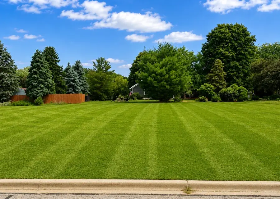 719 Independence Avenue, Sycamore, IL 60178 - #2