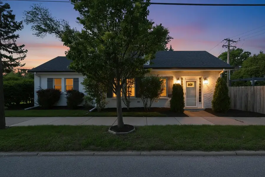 201 Dover Avenue, La Grange, IL 60525 - #2