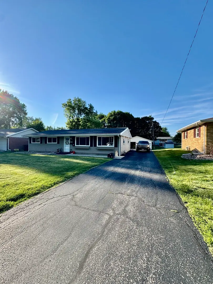 326 Rowe Drive, Bloomington, IL 61701 - #2