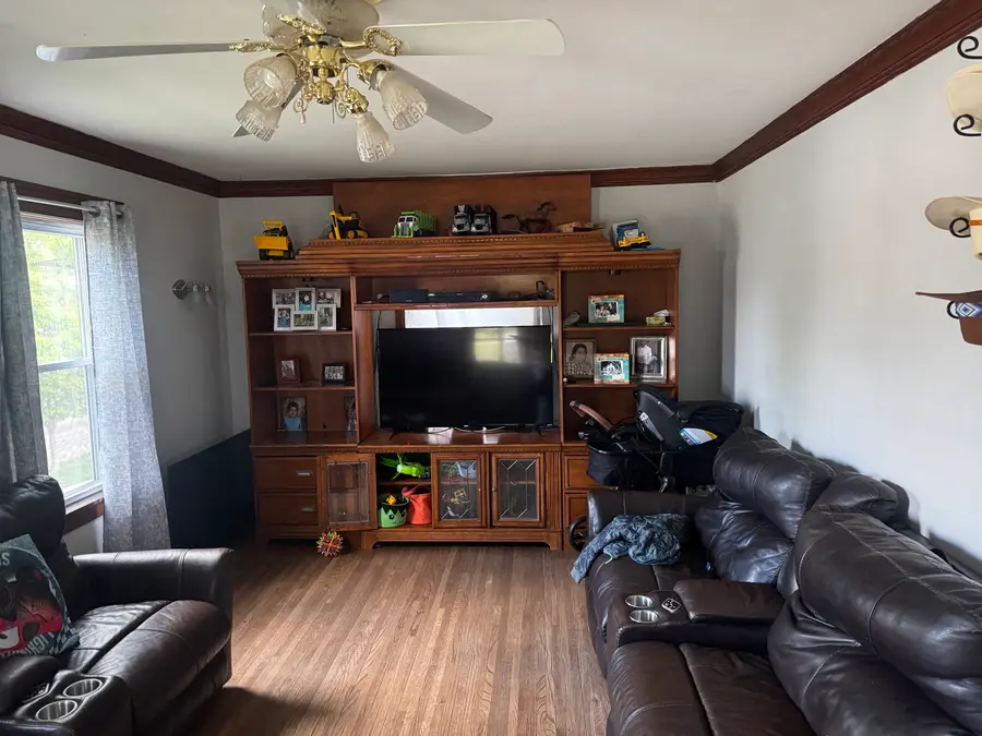 493 Columbia Avenue, Elgin, IL 60120 - #3