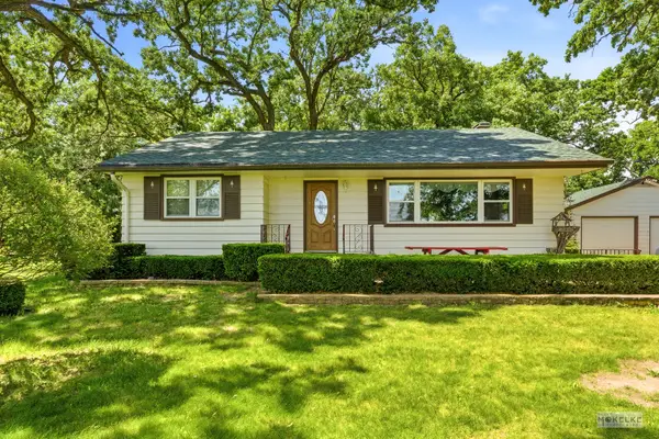 7823 Galena Road, Bristol, IL 60512