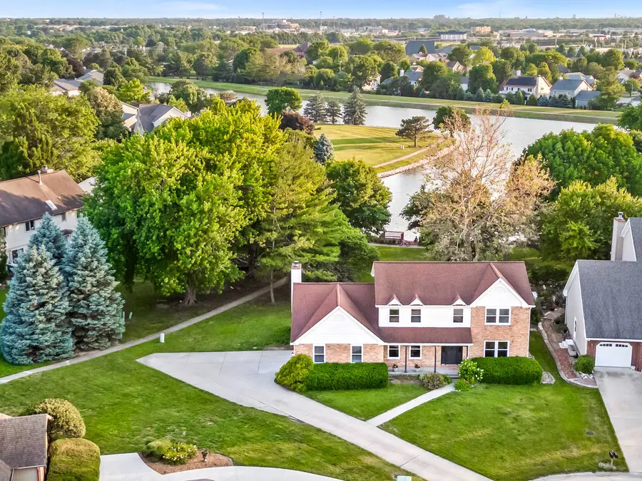 1 Shorewood Court, Bloomington, IL 61704 - #2