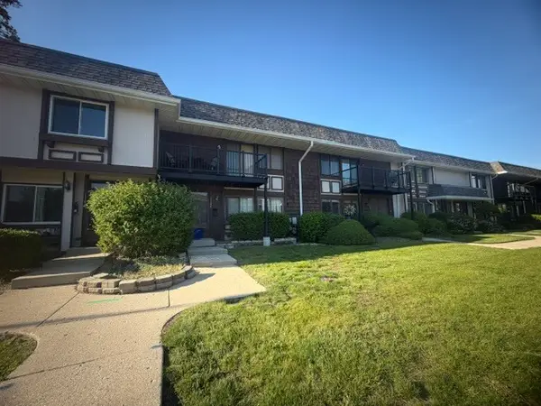 1140 Court G, Hanover Park, IL 60133