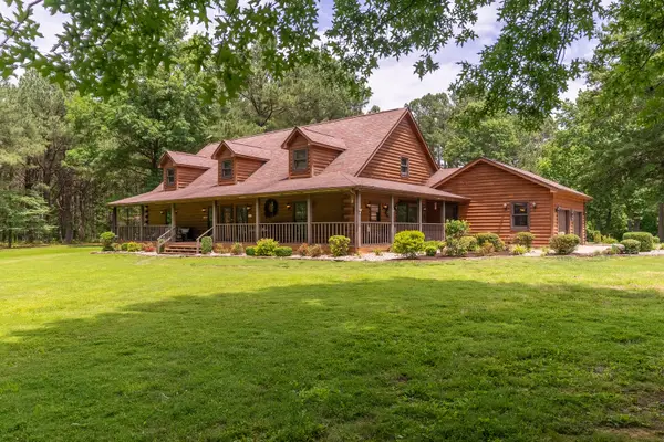 13602 Greenbriar Road, Carterville, IL 62918
