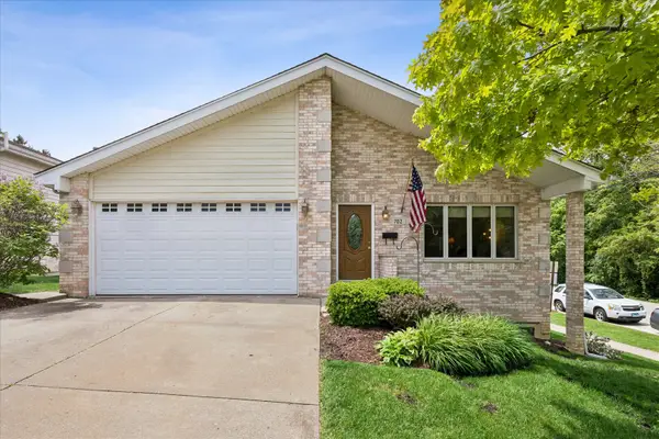 702 Hickory Street, Lemont, IL 60439