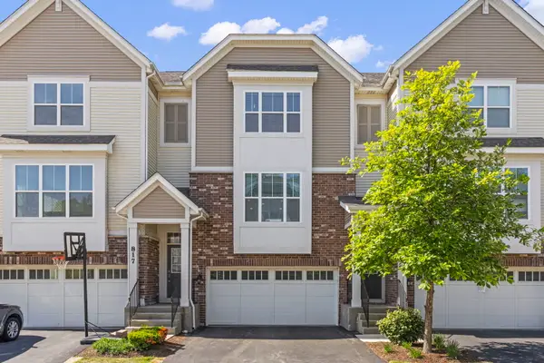 821 W Chase Lane, Palatine, IL 60067