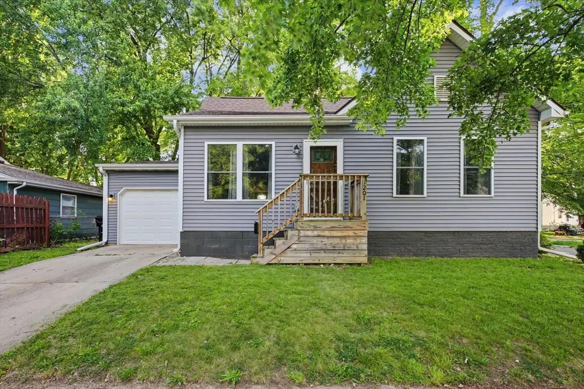 1201 S Wright Street, Bloomington, IL 61701 - #1