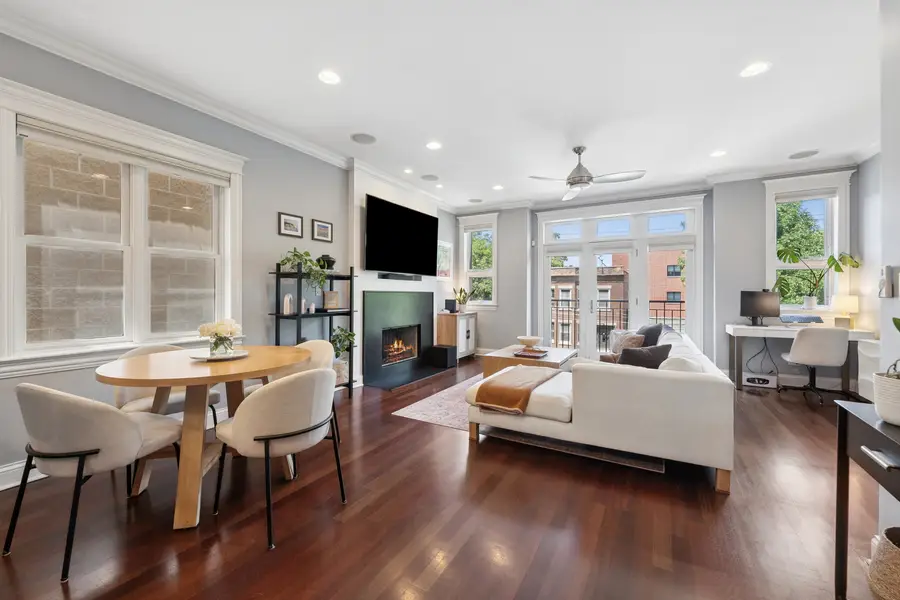 1039 W Grace Street #2, Chicago, IL 60613 - #3