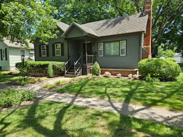 48 N Market Street, Momence, IL 60954