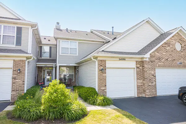 24090 W Pear Tree Circle, Plainfield, IL 60585