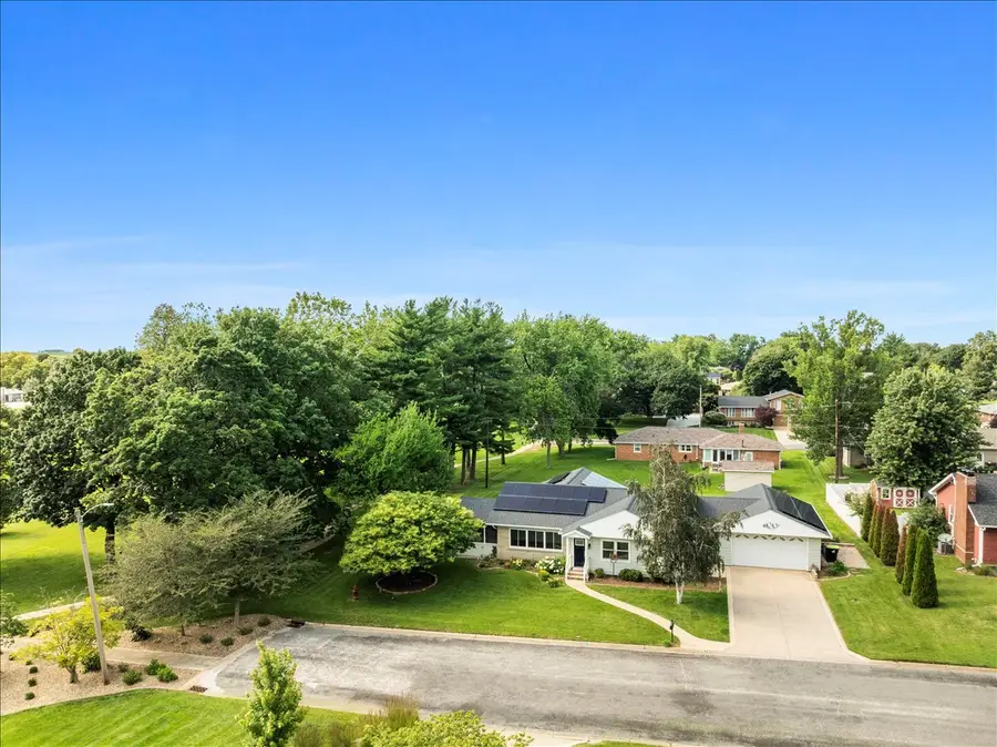 514 Fletcher Street, Roanoke, IL 61561 - #2