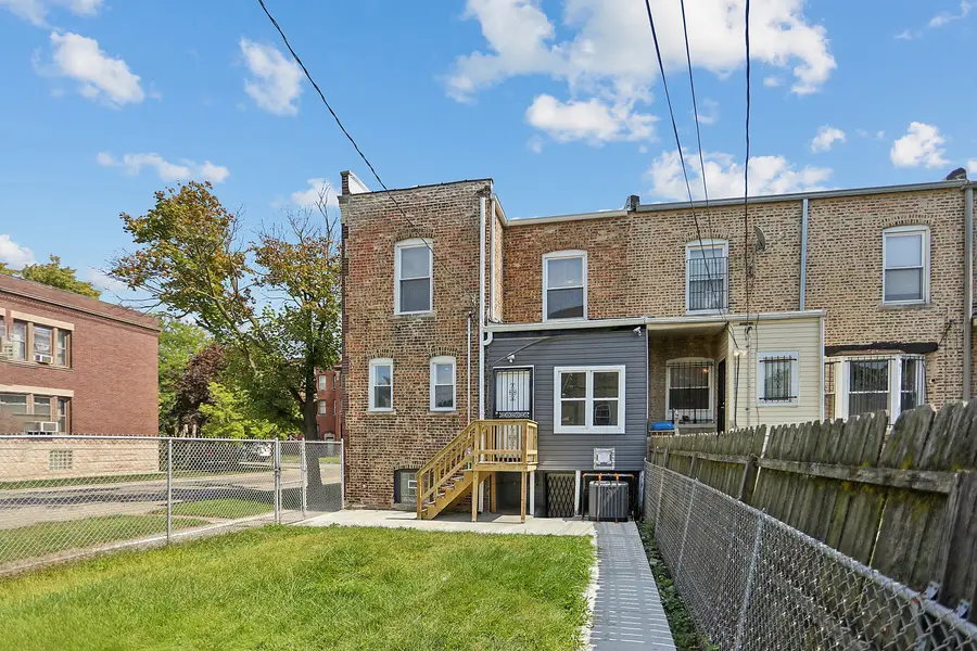 7000 S Eberhart Avenue, Chicago, IL 60637 - #2
