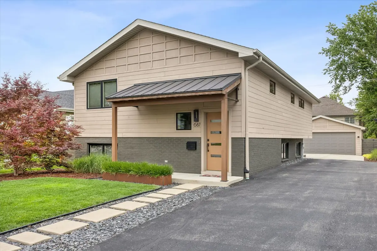 687 S Spring Road, Elmhurst, IL 60126 - #1