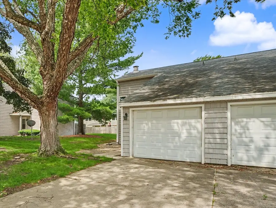 1931 Blackthorn Drive #1931, Champaign, IL 61821 - #3