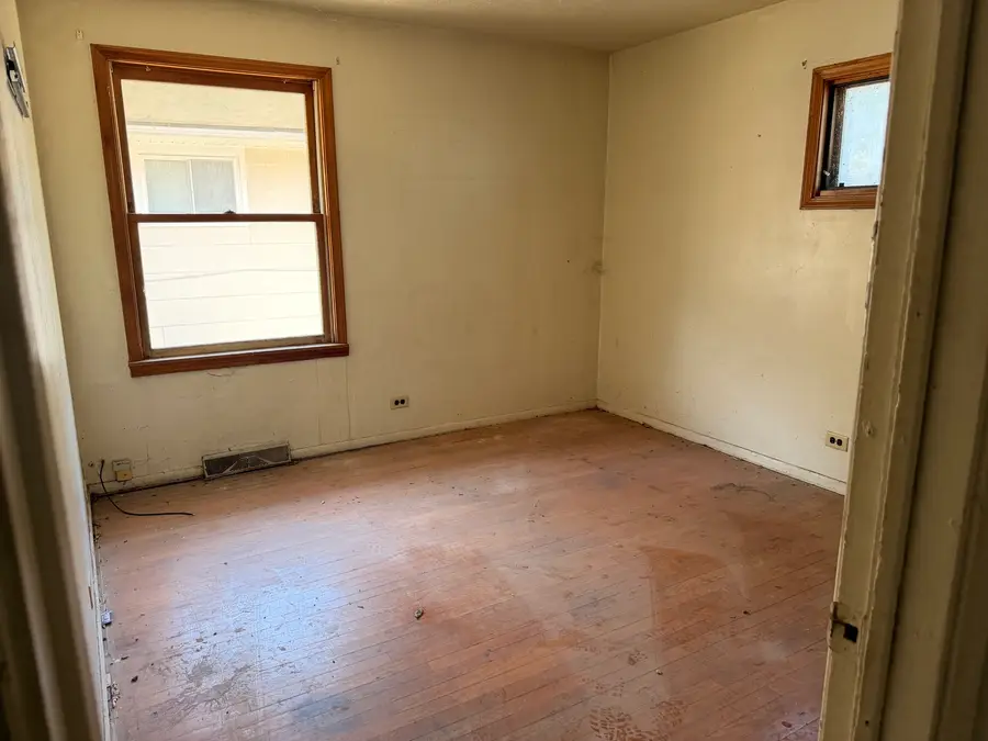 131 W 150th Street, Harvey, IL 60426 - #2