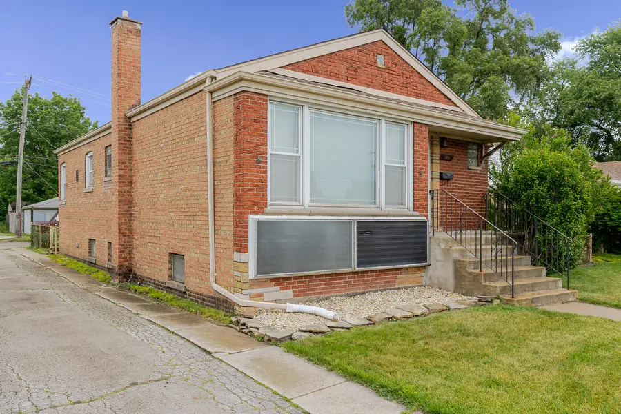 690 E Sibley Boulevard, Dolton, IL 60419 - #2