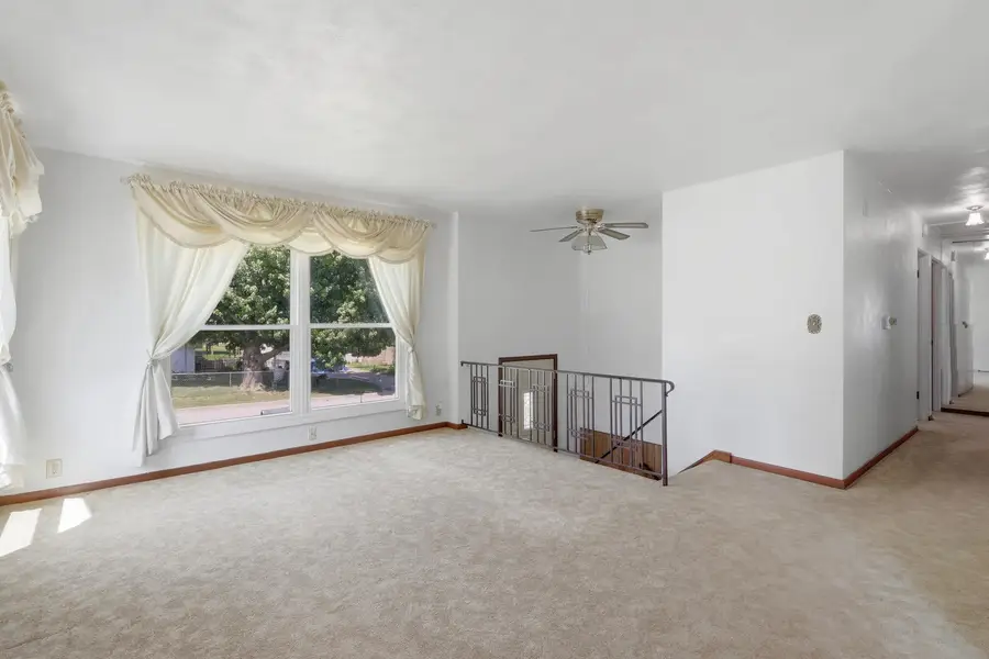 1964 N Oak Street, Bettendorf, IA 52722 - #3