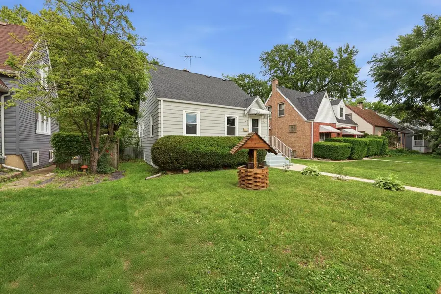 9709 51st Avenue, Oak Lawn, IL 60453 - #3