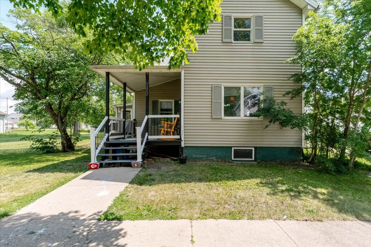 340 W 1st Street, El Paso, IL 61738 - #1
