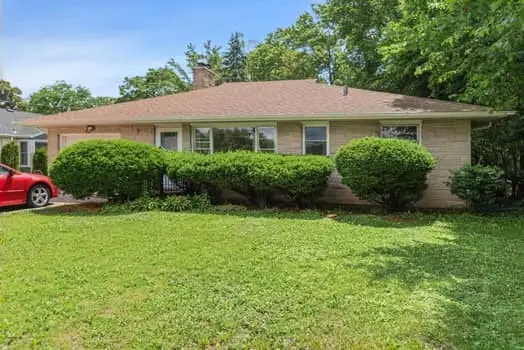 3 Dole Avenue, Crystal Lake, IL 60014