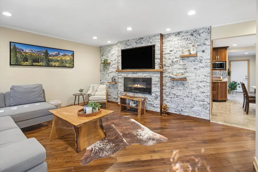 7730 Brookhaven Avenue, Darien, IL 60561 - #3