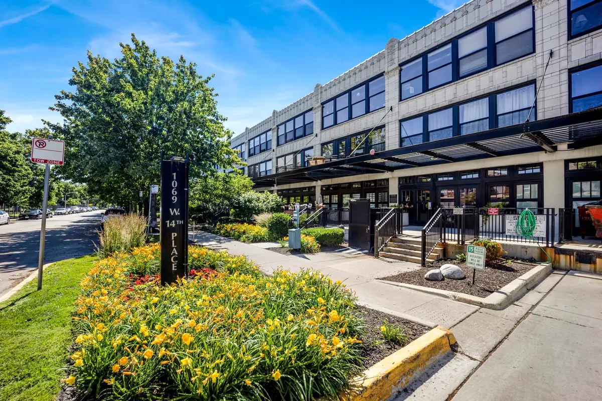 1069 W 14th Place #332, Chicago, IL 60608 - #1