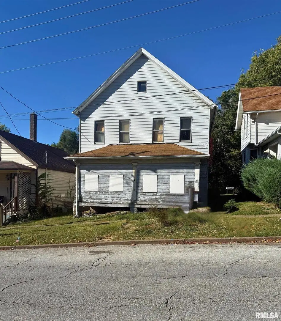 710 Gaines Street, Davenport, IA 52802 - #1