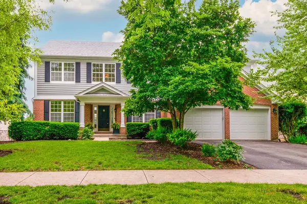 1679 N Stanwich Road, Vernon Hills, IL 60061