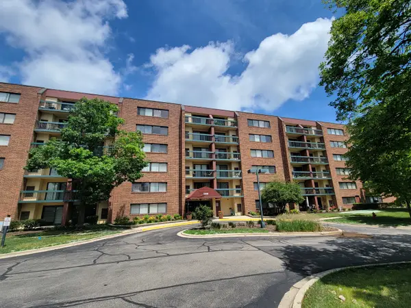 1800 Huntington Boulevard #AE507, Hoffman Estates, IL 60169