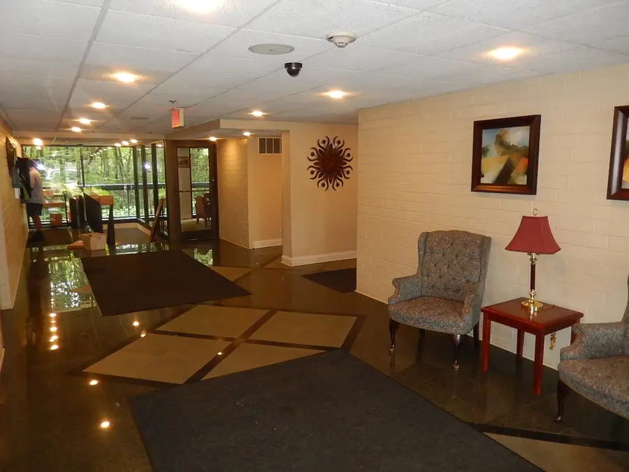 1800 Huntington Boulevard #AE507, Hoffman Estates, IL 60169 - #3