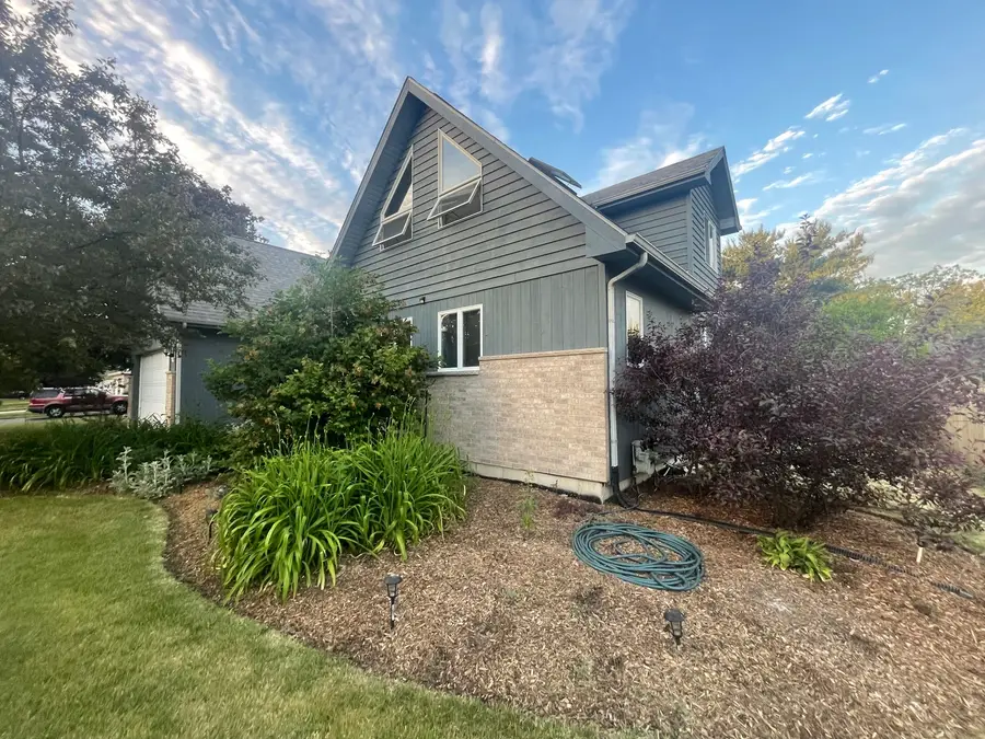 1341 Portage Lane, Woodstock, IL 60098 - #2