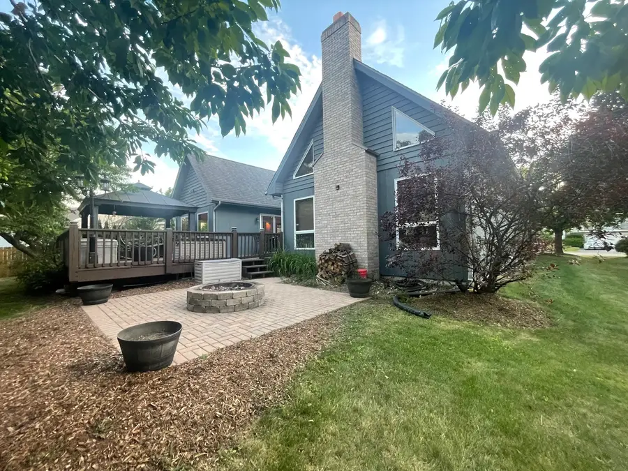 1341 Portage Lane, Woodstock, IL 60098 - #3