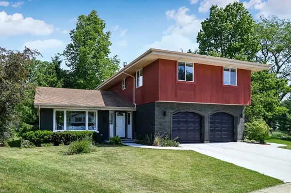 926 Holliston Court, Schaumburg, IL 60193