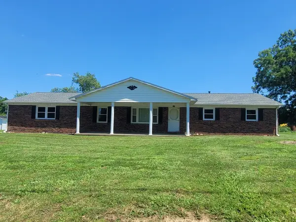 210 Brockett Street, Enfield, IL 62835