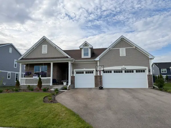 1174 Larswood Lane, Crystal Lake, IL 60012