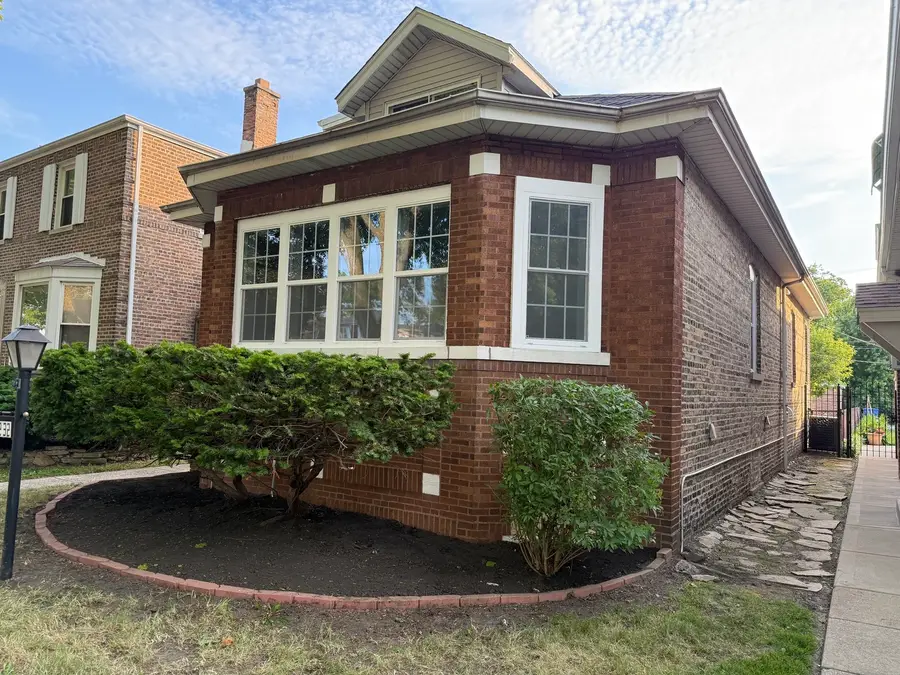 8232 S Calumet Avenue, Chicago, IL 60619 - #2
