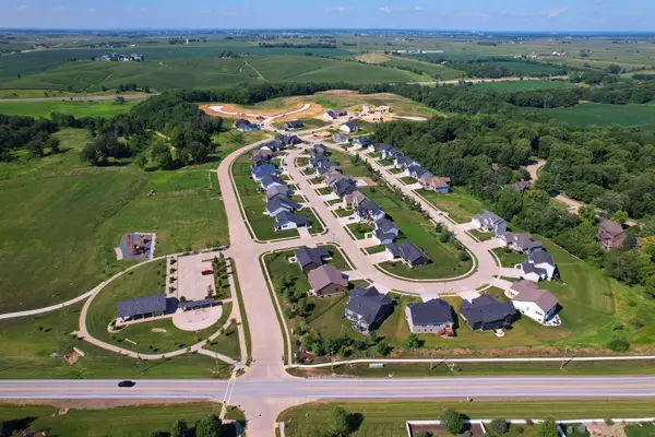 7214 Alvie Court, Bettendorf, IA 52722