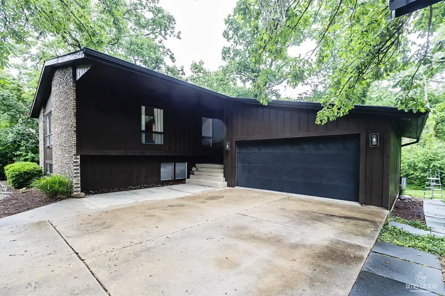 3130 Scenicwood Lane, Woodridge, IL 60517 - #2