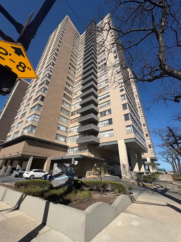 6301 N Sheridan Road #9M, Chicago, IL 60660