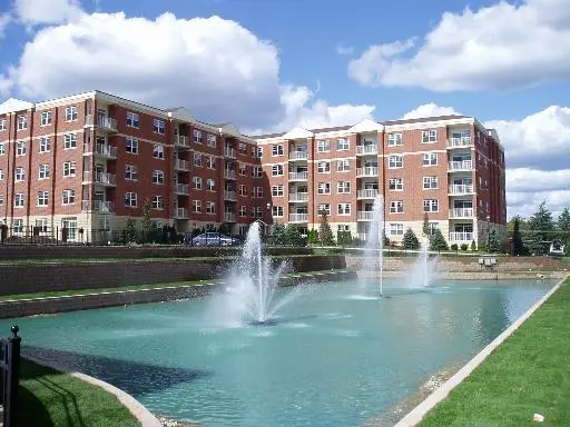 1 Itasca Place #403, Itasca, IL 60143