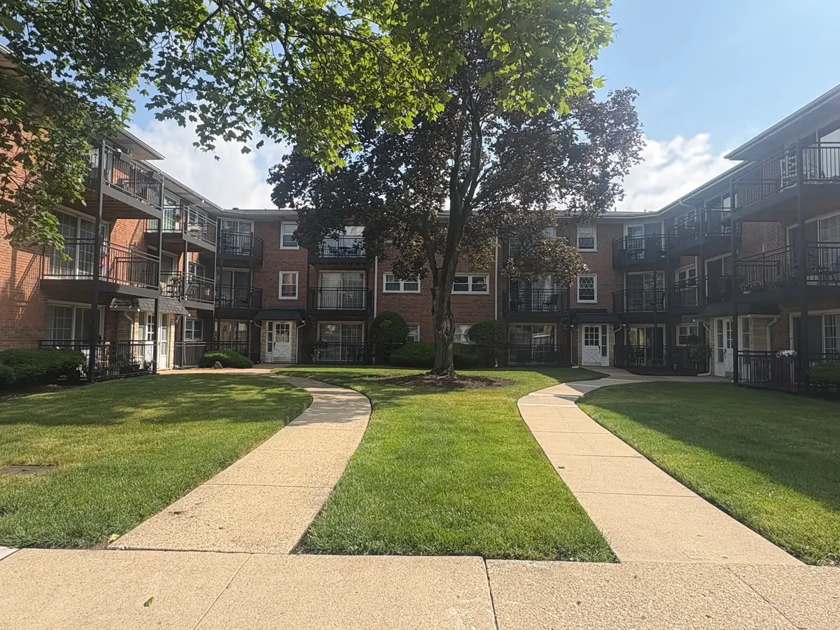 6855 N Northwest Highway #2D, Chicago, IL 60631 - #1
