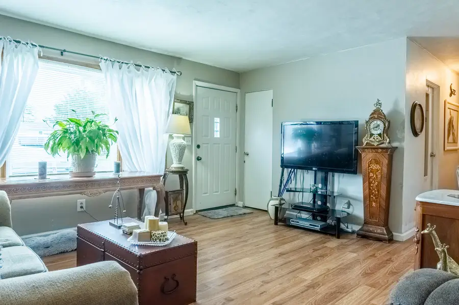 1412 Holly Street, Centralia, IL 62801 - #2