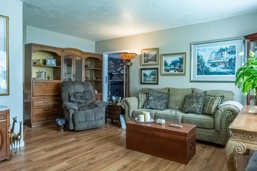 1412 Holly Street, Centralia, IL 62801 - #3
