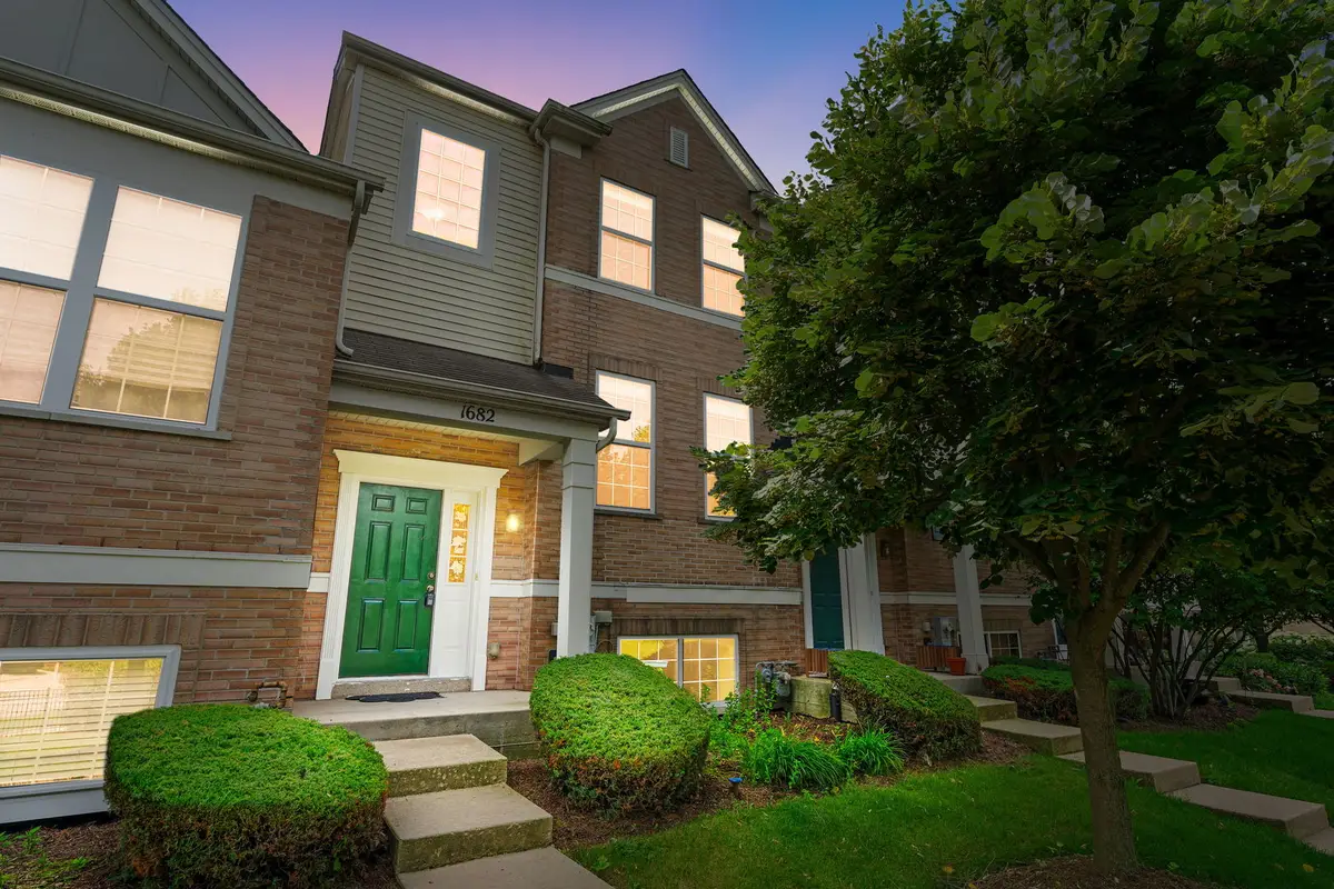 1682 Dogwood Lane, Hanover Park, IL 60133 - #1